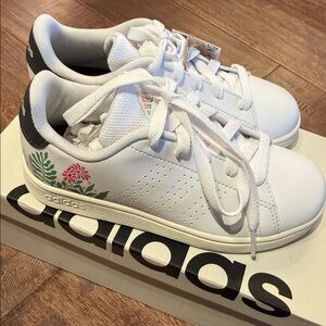 Brand NEW Girl Adidas Sneakers